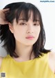 Suzu Hirose 広瀬すず, Shonen Magazine 2019 No.17 (少年マガジン 2019年17号) P5 No.fa1b7e