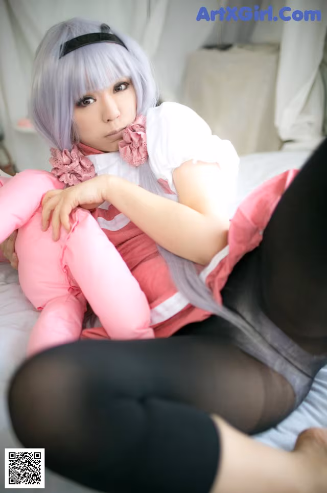 Rat Sakura - Viola Juicy Ass